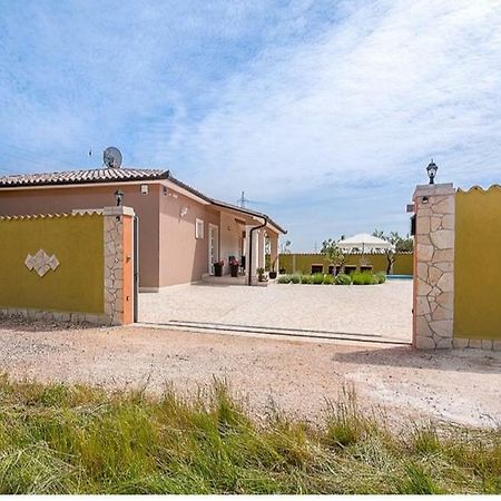 Villa Zafirah Πούλα Εξωτερικό φωτογραφία