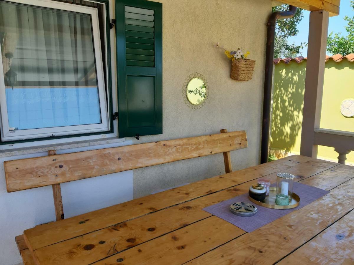 Villa Zafirah Πούλα Εξωτερικό φωτογραφία